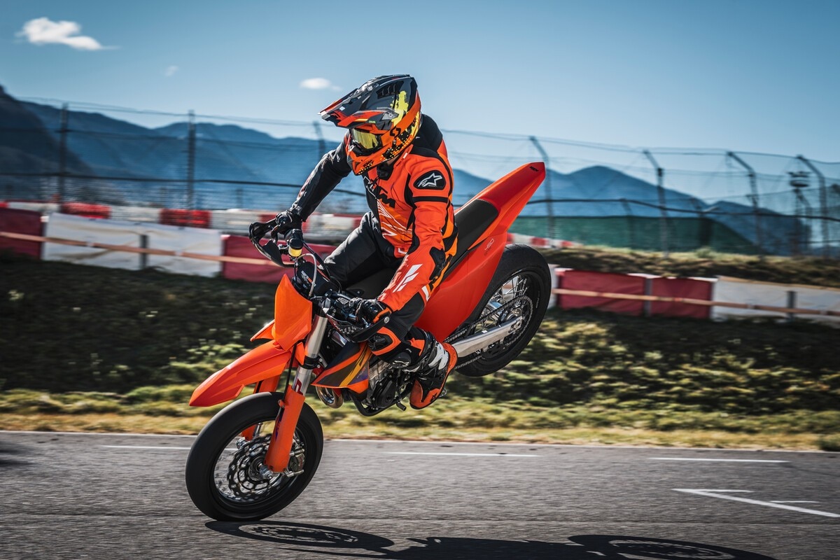 KTM presenta la 450 SMR 2026